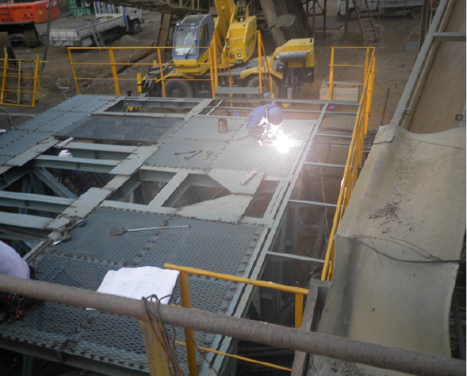 砕石写真(修理)②